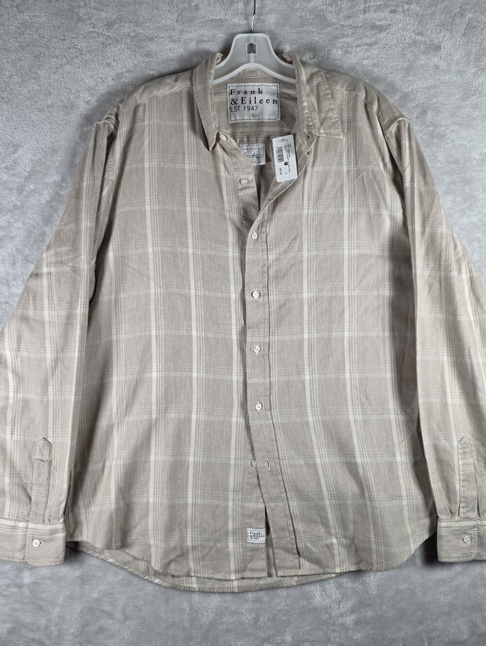 Frank & Eileen Finbar Button Up Mens Extra Large Tan Striped Long Sleeve NWT